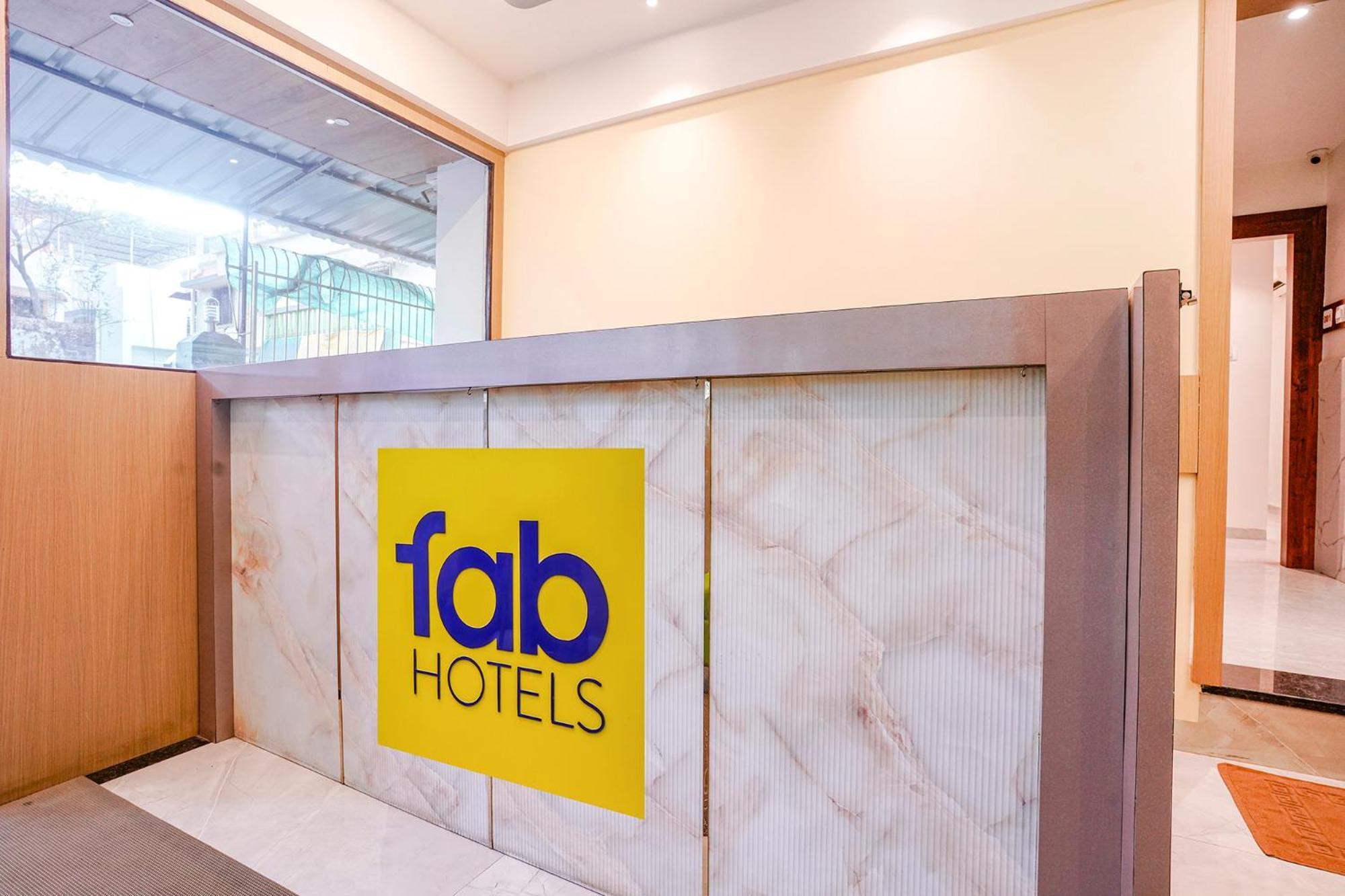 Fabexpress Utsav Residency - Nr Panvel Hotell Jāmb Exteriör bild
